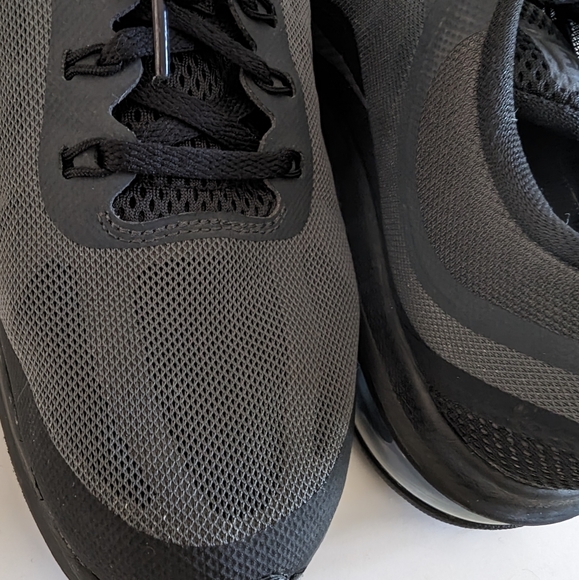 Nike Women's Max Dynasty 2 - Picture 8 of 13